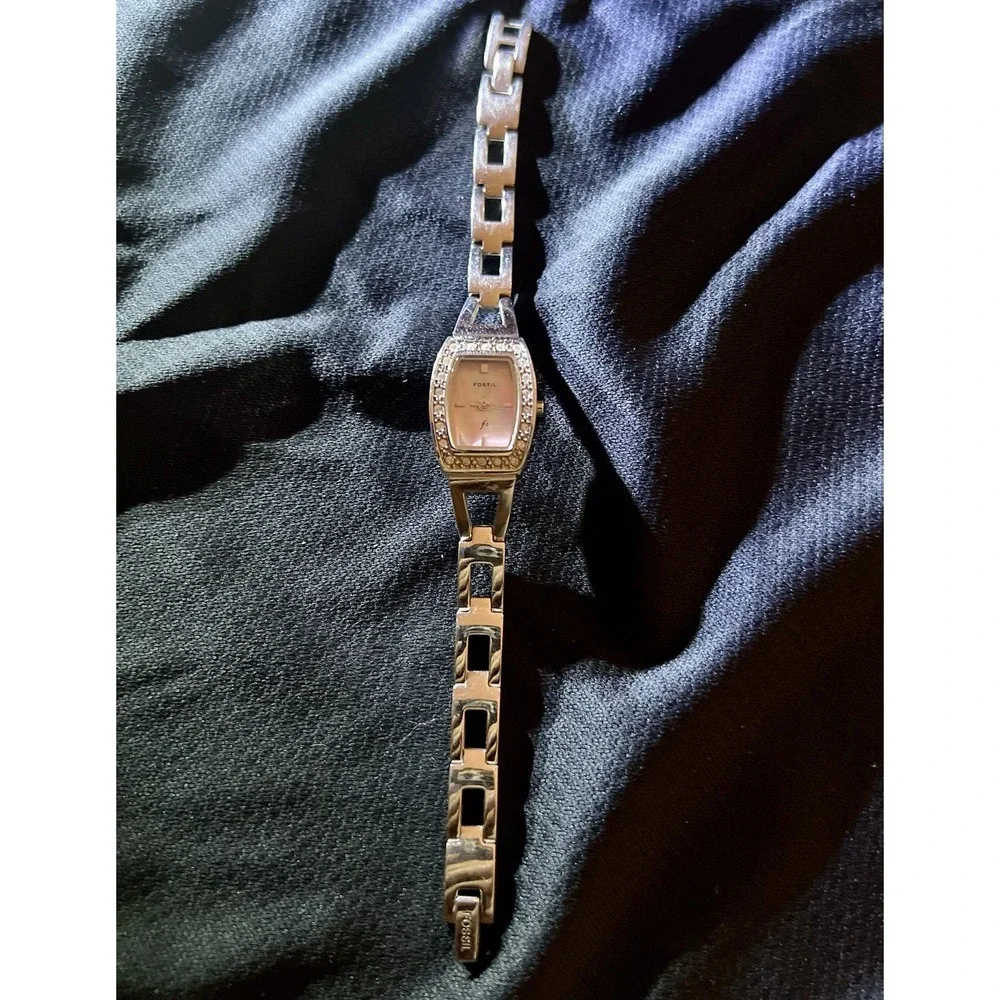 Fossil F2‎ Ladies Silver Tone Pink Dial Rhinestone 19mm Watch ES-9722